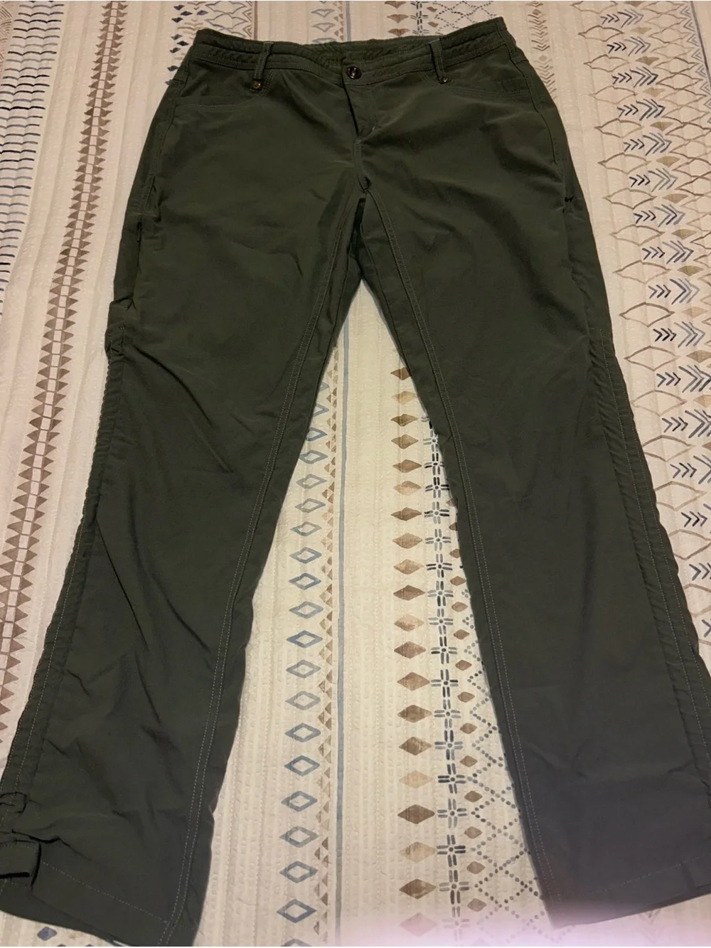 Kuhl Women’s Dark Green hiking pants NWOT size 12